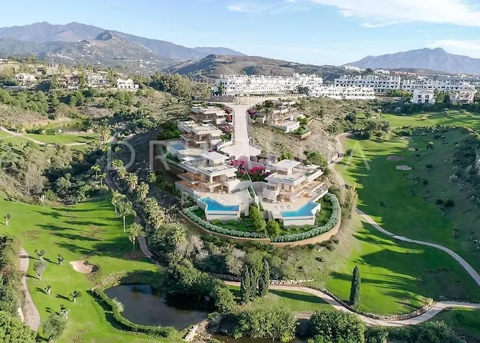 Luxury With Big Terrace Apartment *