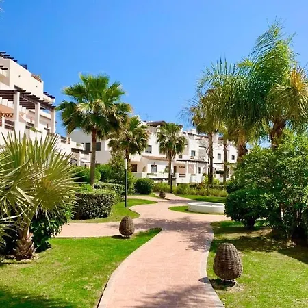 Luxury With Big Terrace Apartment