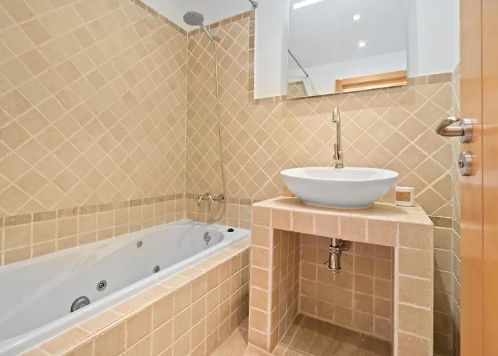 Luxury With Big Terrace *